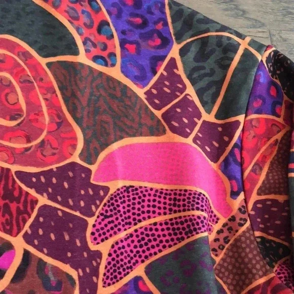 Farm Rio Hidden Animal Sweatshirt multi color oversized style XS New with tags - Picture 5 of 11